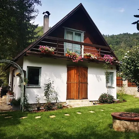 Hébergement de vacances Fairy Tale On Water Stream, 30 Minutes From South Prague Davle