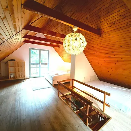 Nyaraló Fairy Tale On Water Stream, 30 Minutes From South Prague